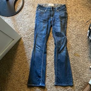 Size 28R women’s Ariat jeans